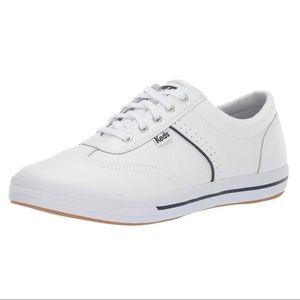 NWT Courty Core Leather White keds